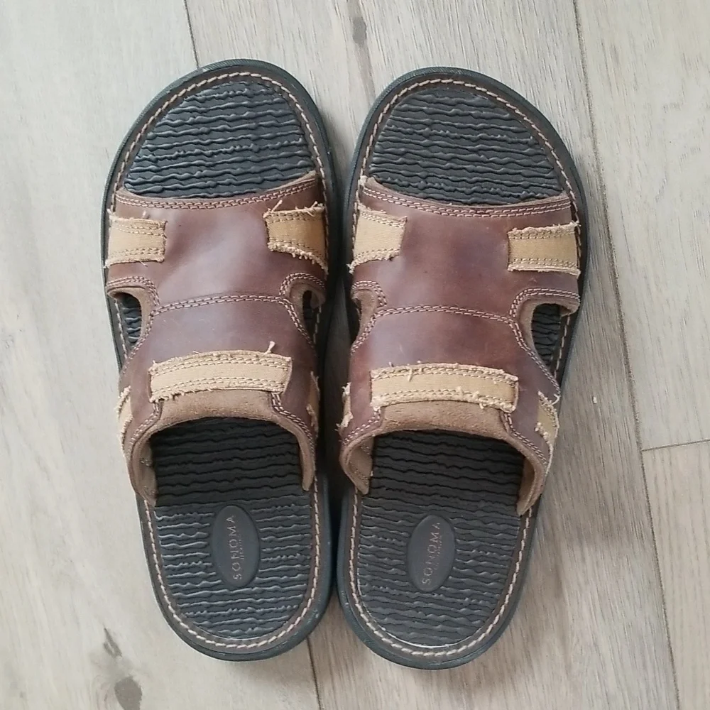 Sonoma mens slip on sandals sz 10 m